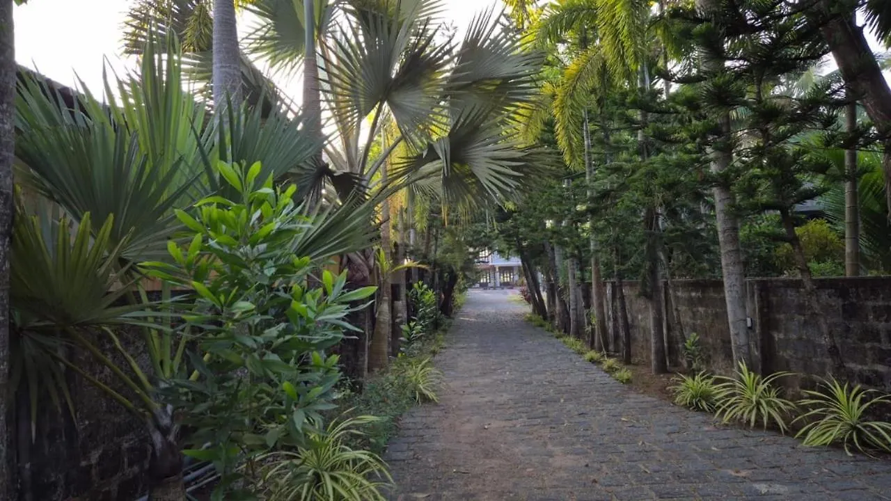 The Waves Beach House Andhakaranazhi Turavūr