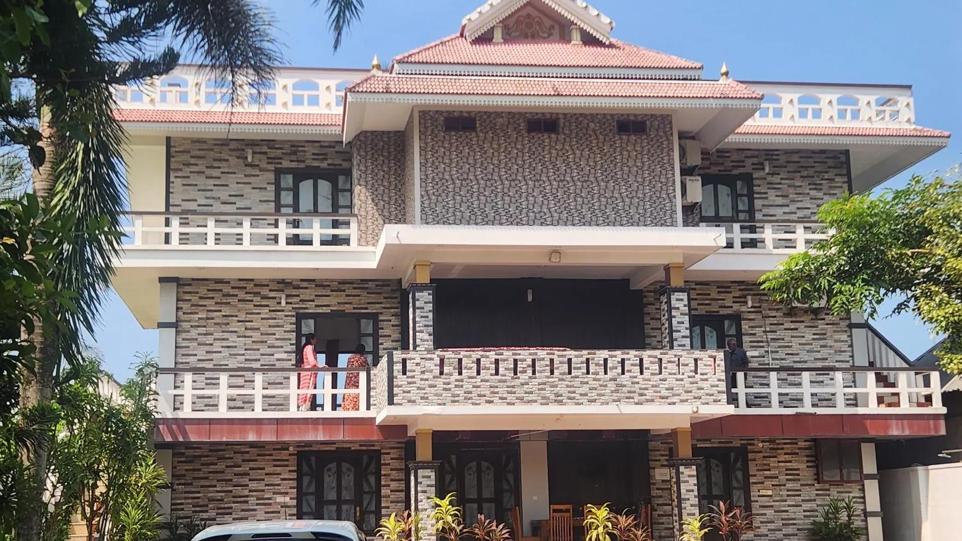 The Waves Beach House Andhakaranazhi Turavur India